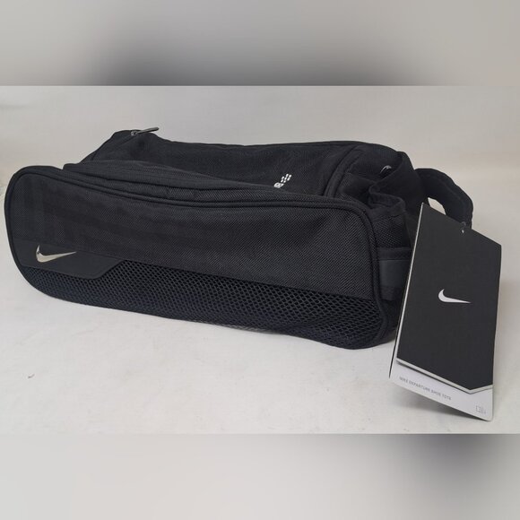 NWT Nike Golf Black Shoe Bag Y2K Ventilated Triple Weave Carry Handle Fleece - Picture 1 of 11